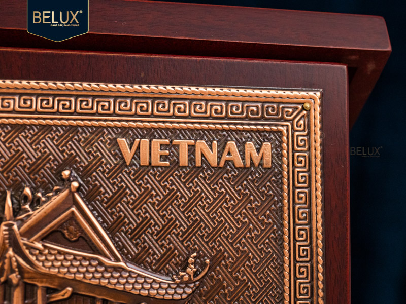 Hộp gỗ Chùa Một Cột bằng đồng đỏ 23x23cm